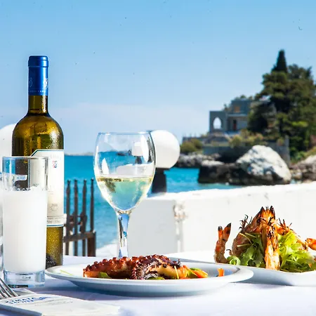 κύματα Ξενοδοχείο Πλαταμώνας